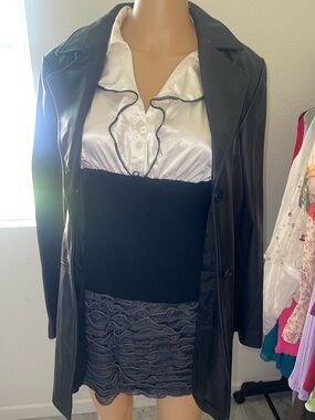 Vintage Kenneth Cole Black Women's Leather Trench Coat